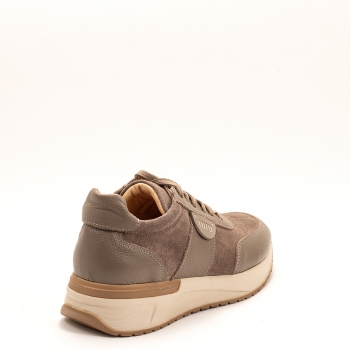 Дамски маратонки в тъмно бежово