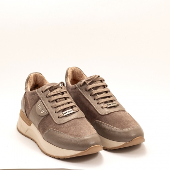 Дамски маратонки в тъмно бежово