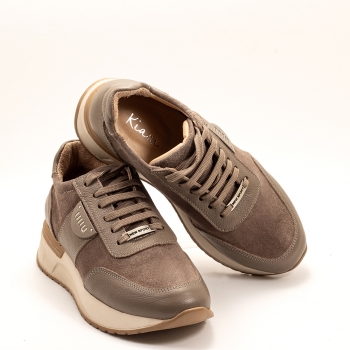 Дамски маратонки в тъмно бежово