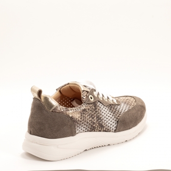 Дамски маратонки в тъмно бежово и змийски принт