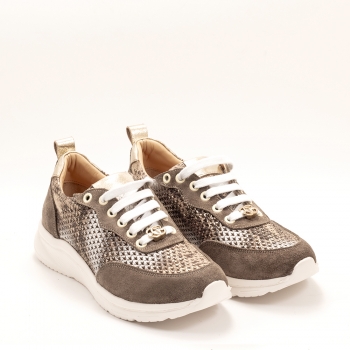 Дамски маратонки в тъмно бежово и змийски принт