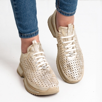 Дамски маратонки в златисто