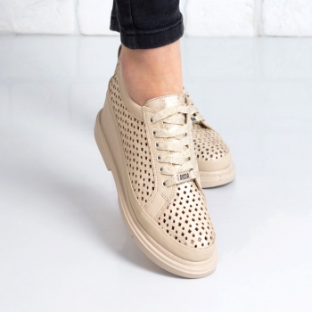 Дамски обувки на платформа в бежово и златисто