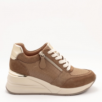 Дамски обувки на платформа в камел