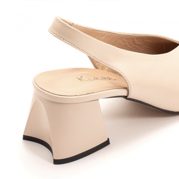 Дамски обувки на ток в бежово и златисто