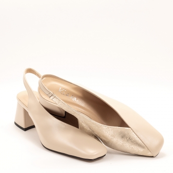 Дамски обувки на ток в бежово и златисто