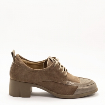 Дамски обувки на ток в кафяво