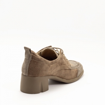 Дамски обувки на ток в кафяво