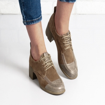 Дамски обувки на ток в кафяво