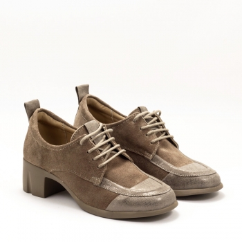 Дамски обувки на ток в кафяво