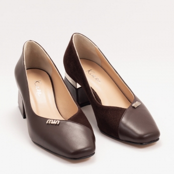 Дамски обувки на ток в кафяво