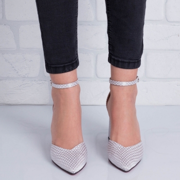 Дамски обувки на ток в сиво и бяло