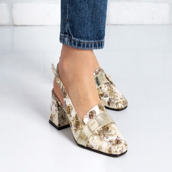 Дамски обувки на ток в златисто