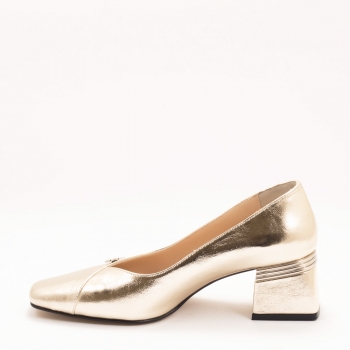 Дамски обувки на ток в златно