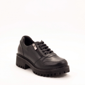 Дамски обувки в черно с връзки и цип