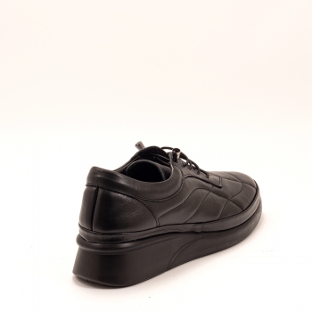 Дамски обувки в черно