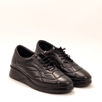 Дамски обувки в черно