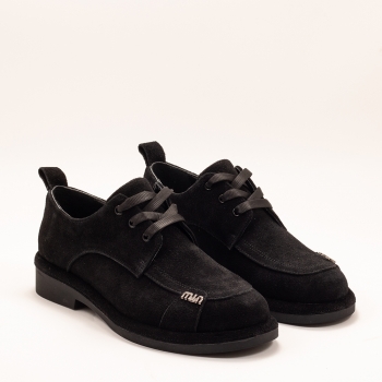 Дамски обувки в черно