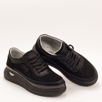 Дамски обувки в черно