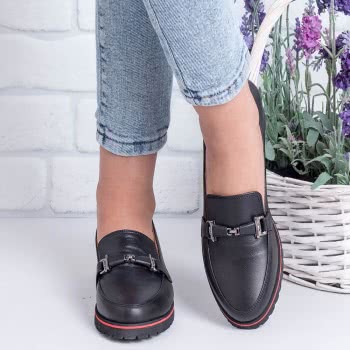 Дамски обувки в черно и червено