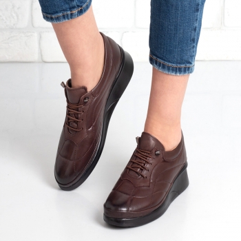 Дамски обувки в кафяво