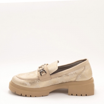 Дамски обувки в златисто