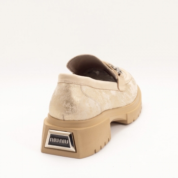 Дамски обувки в златисто