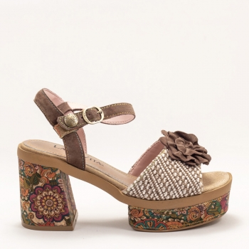 Дамски сандали LAURA VITA в бежово,кафяво и цветен принт