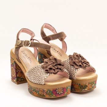 Дамски сандали LAURA VITA в бежово,кафяво и цветен принт