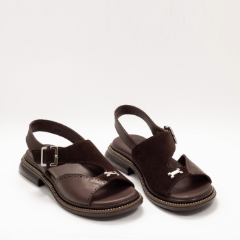 Дамски сандали в кафяво