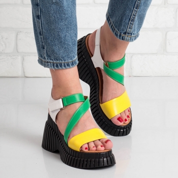 Дамски сандали в жълто и зелено