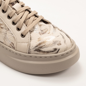 Дасмки кецове в бежово